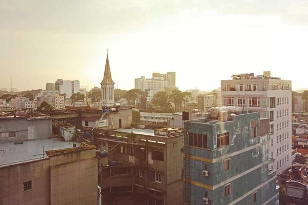 与各种刺激的内容层出不穷相关的创意图片