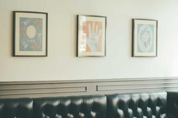 关于真空跳舞的专业图片